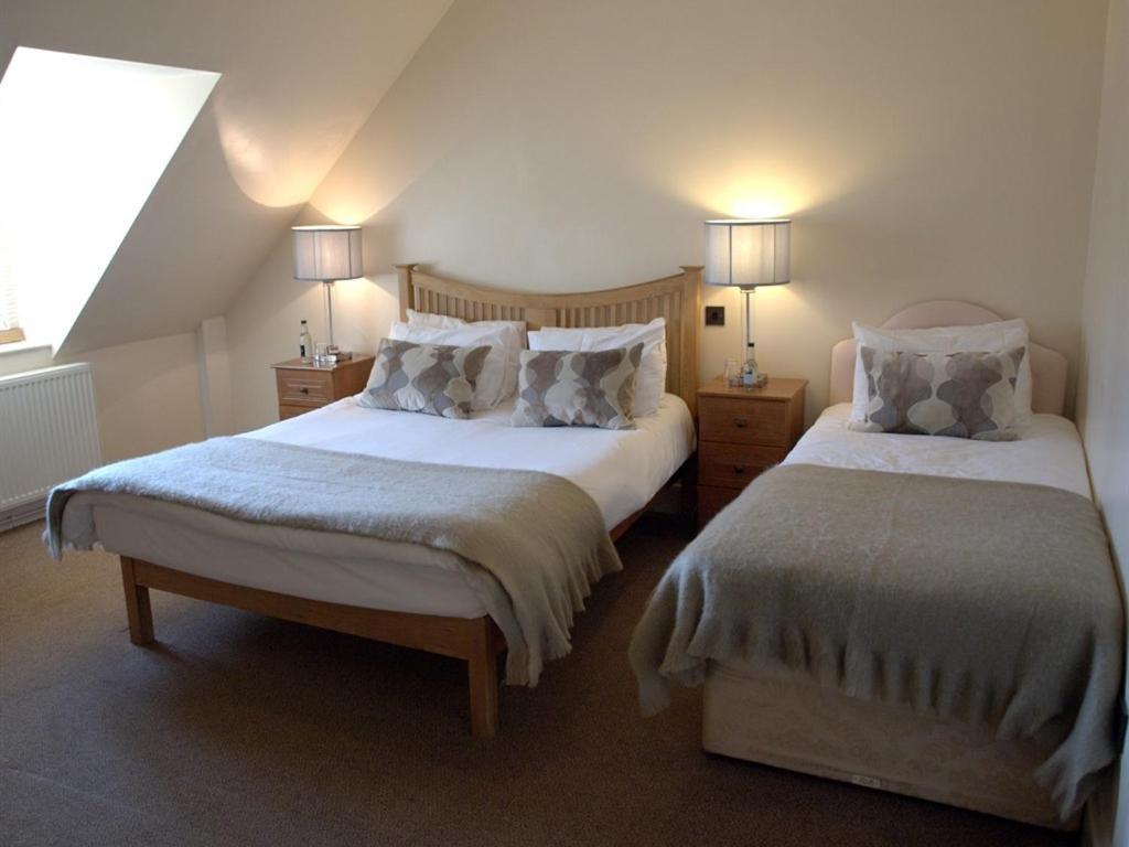 Kings Arms Hotel Abergavenny Quarto foto