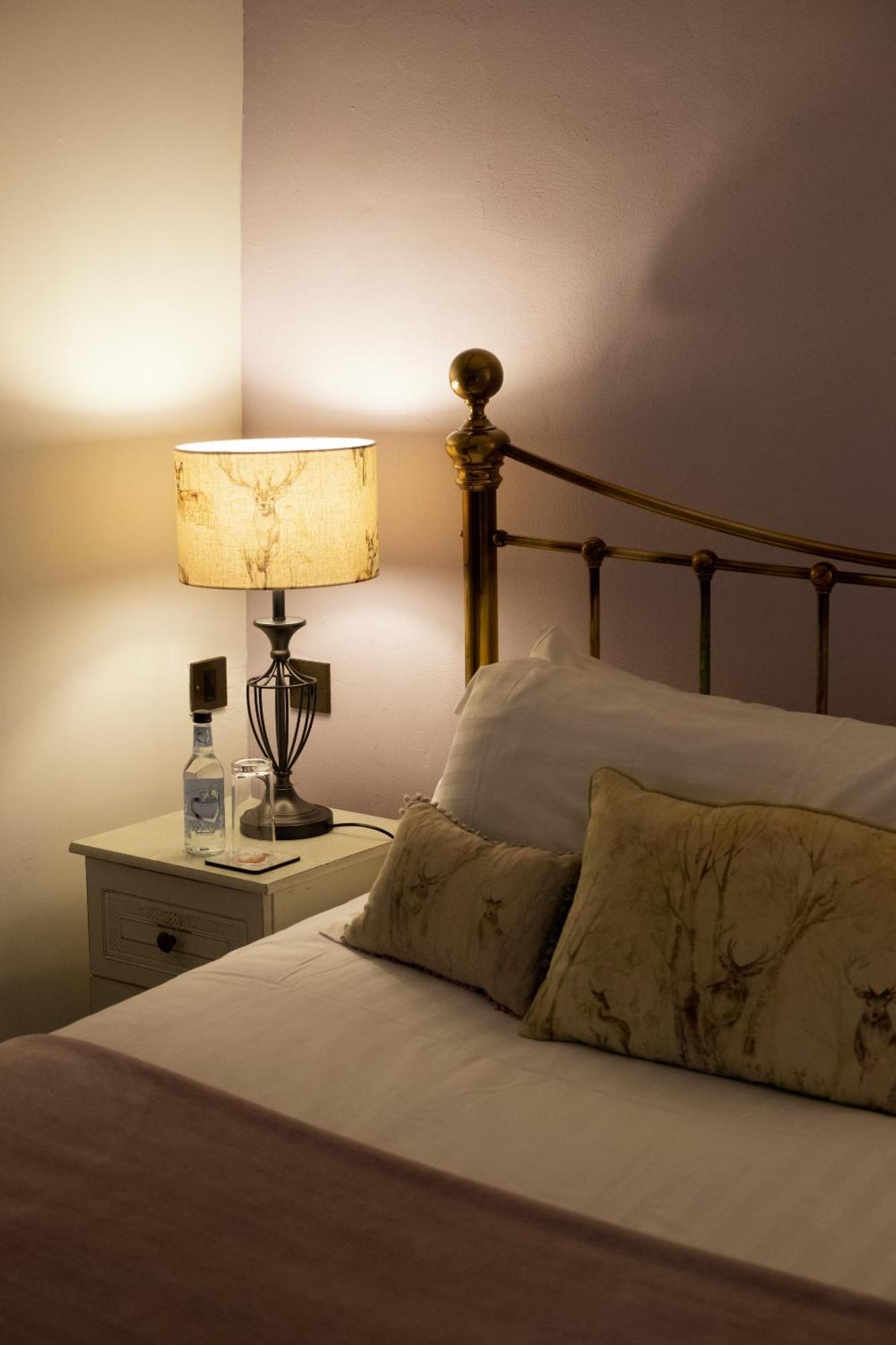 Kings Arms Hotel Abergavenny Quarto foto